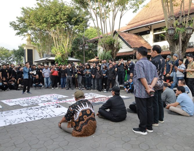 Geruduk DPRD, Tak Hanya UU TNI, Mahasiswa Juga Soroti Isu Kentingan Baru