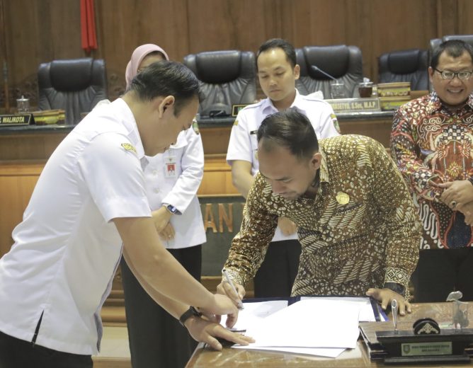 Paripurna DPRD Kota Surakarta Setujui Raperda RPJMD 2025–2029: Fokus Pendidikan, Ekonomi, dan Budaya