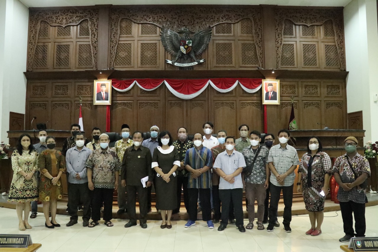 Tarif Reribusi Naik, Pedagang Kios Stadion Sriwedari Mengadu ke DPRD