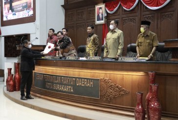 Sejumlah Fraksi di DPRD Surakarta Puji Kinerja Gibran – Teguh